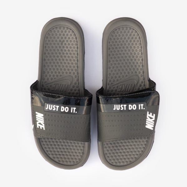 Nike Victori One Slides